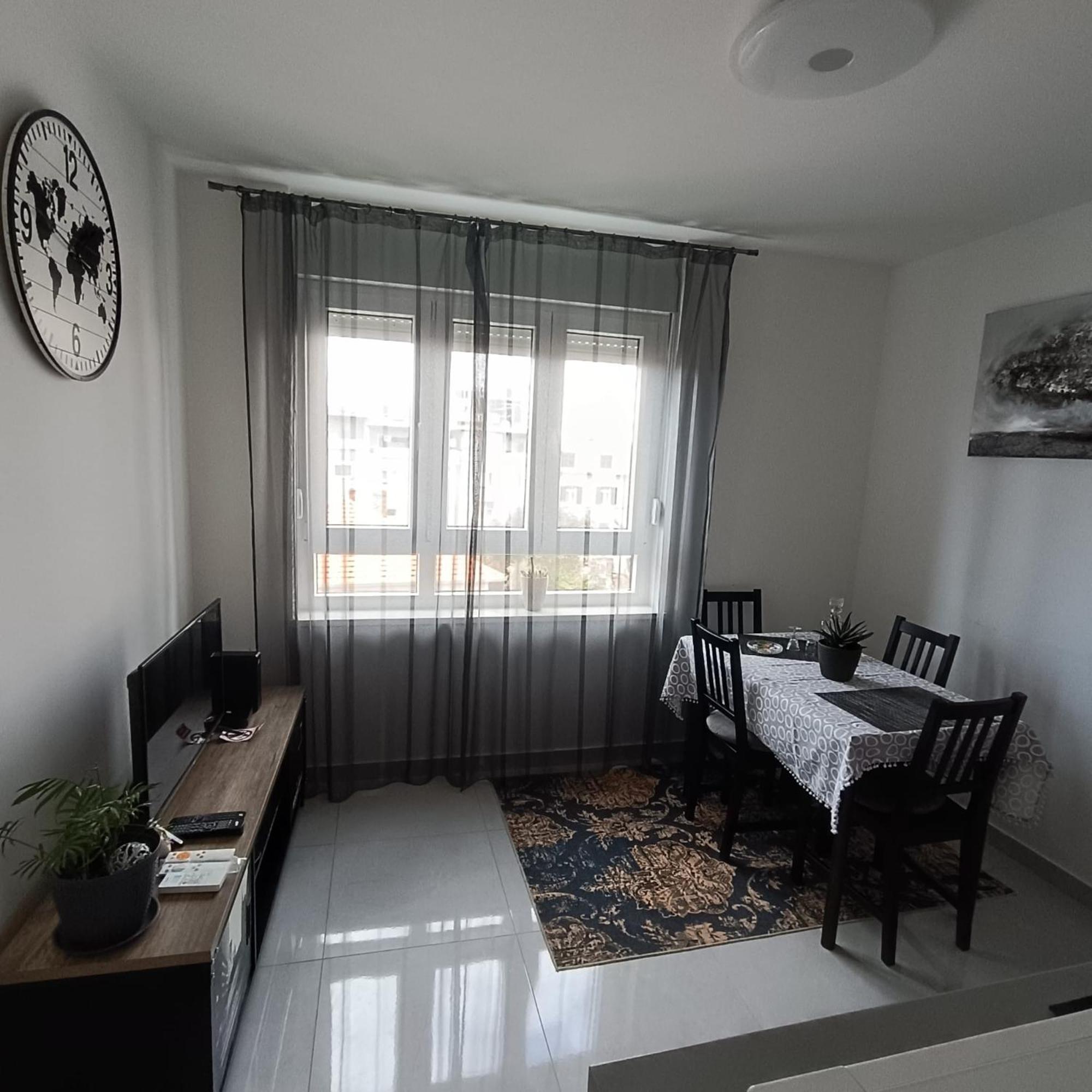 New Studio Apartman Emda U Centru Splita Exterior photo